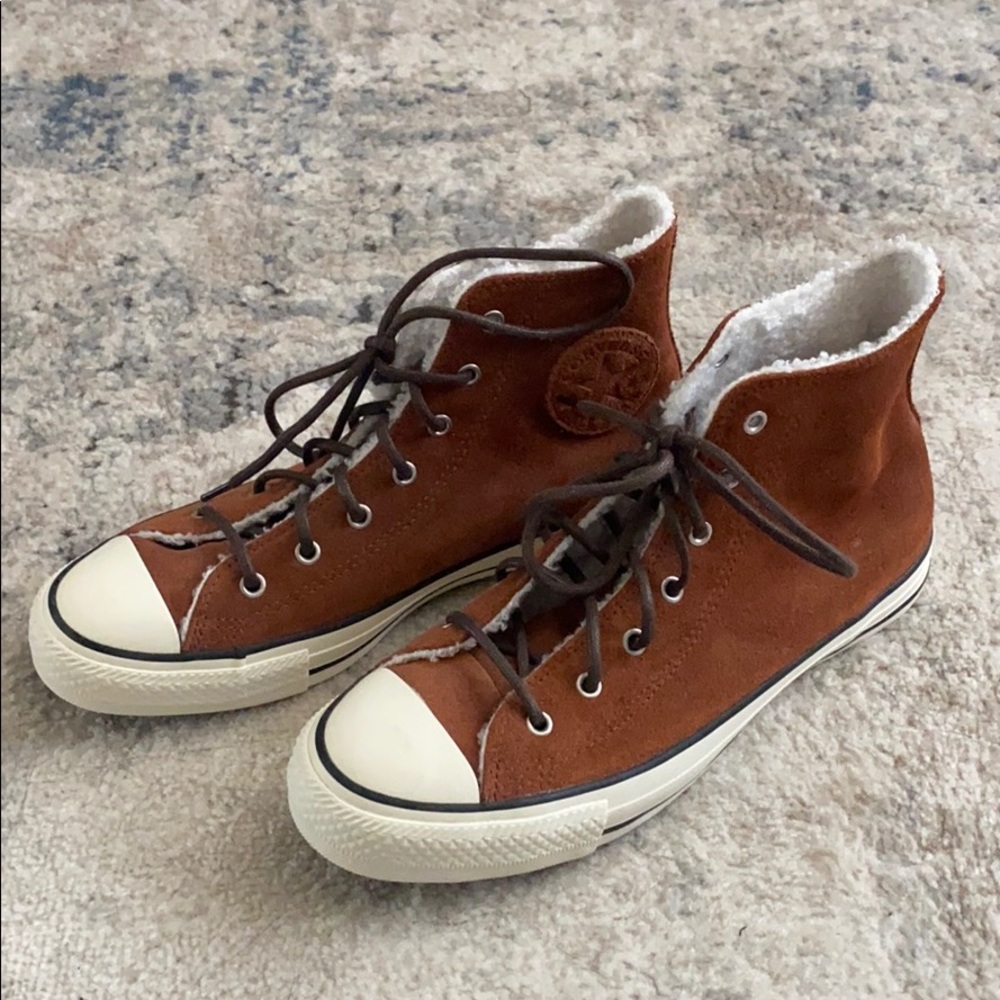 High Top Retro Suede Converse